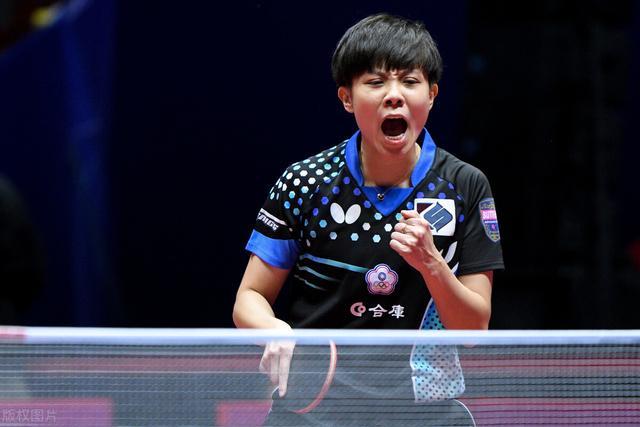 在更衣室层 在更衣室层